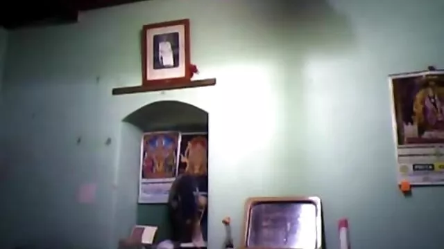 Խիտ ստրուկ, խոշտանգում, կրակոցներ սարքավորումներ ասիական պոռնո